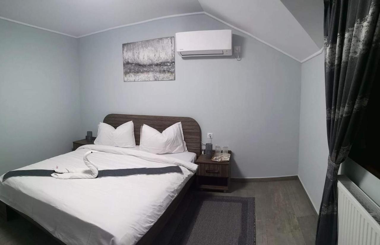 Hotel Casa Cizi Călimăneşti Esterno foto