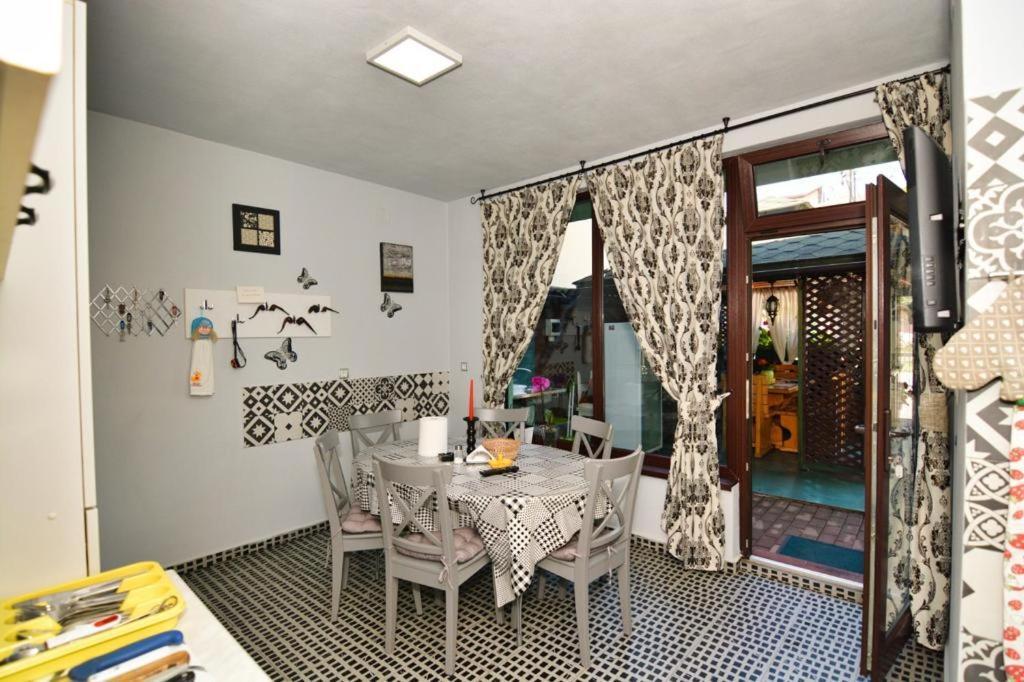 Hotel Casa Cizi Călimăneşti Esterno foto